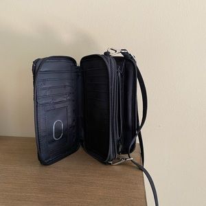 Black Vera Bradley bag